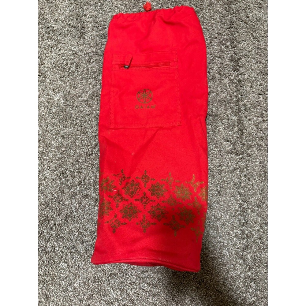 Gaiam Yoga Mat Carrier Bag Red Canvas Gold Medallion Print Drawstring